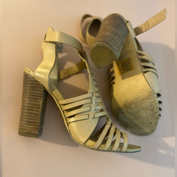 Steve Madden Boho Heels - Picture 2 of 4